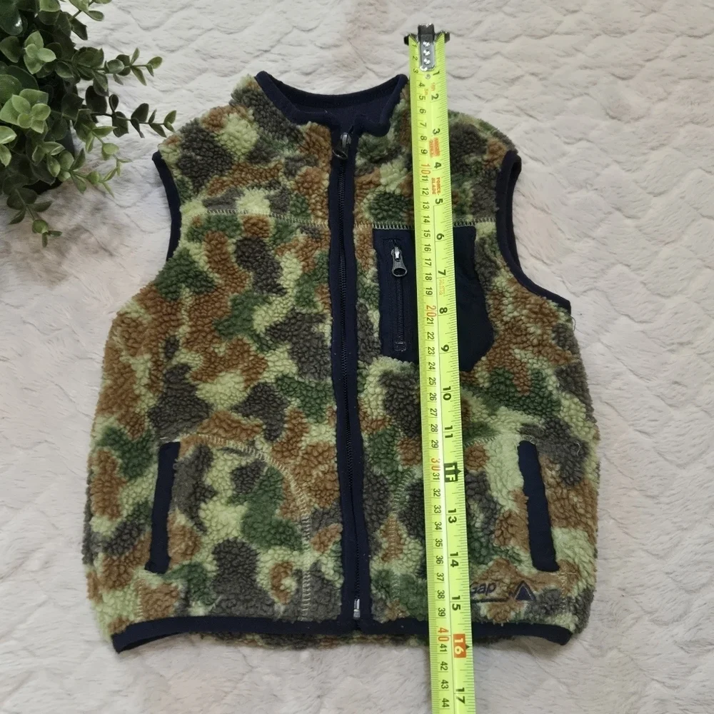 babyGAP Green Camo Fleece Zip-Up Vest, Size 2T